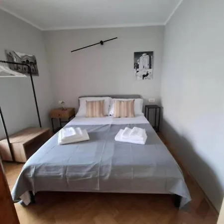 Hébergement de vacances Mala Kuca Od Pokraj Mora 4 Osobe Murter *
