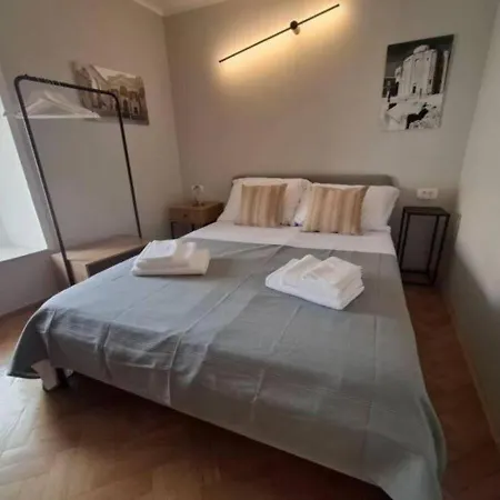 Hébergement de vacances Mala Kuca Od Pokraj Mora 4 Osobe Murter